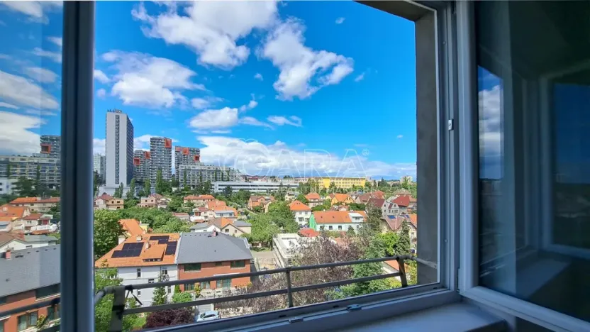 Prodej bytu 3+1, Praha - Strašnice, Černokostelecká, 63 m2