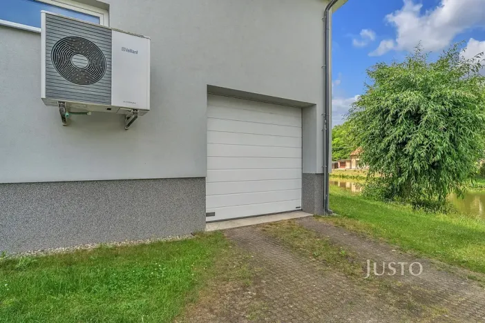 Prodej bytu 4+kk, Býkev, 128 m2