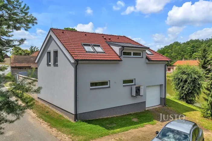 Prodej bytu 4+kk, Býkev, 128 m2