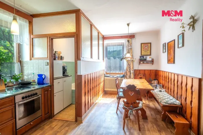 Prodej rodinného domu, Vyšší Brod - Těchoraz, 230 m2