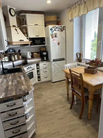 Prodej bytu 2+1, Byšice, 53 m2