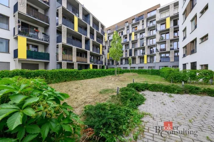 Pronájem bytu 2+kk, Plzeň - Východní Předměstí, Pallova, 56 m2