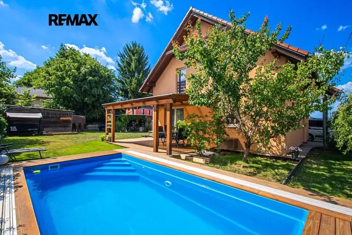 Prodej rodinného domu, Tuchlovice, U Školky, 130 m2