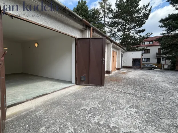 Prodej garáže, Brno, Loučky, 19 m2
