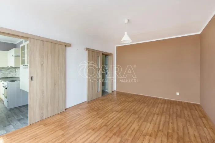 Pronájem bytu 1+1, Tábor, Jesenského, 42 m2