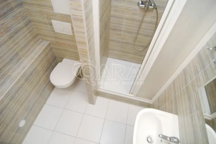 Pronájem bytu 1+kk, Praha - Karlín, Nekvasilova, 27 m2