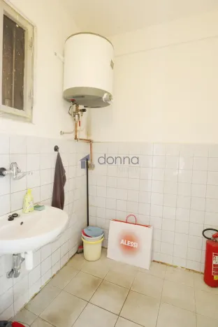 Pronájem obchodního prostoru, Praha, Štěpánská, 81 m2
