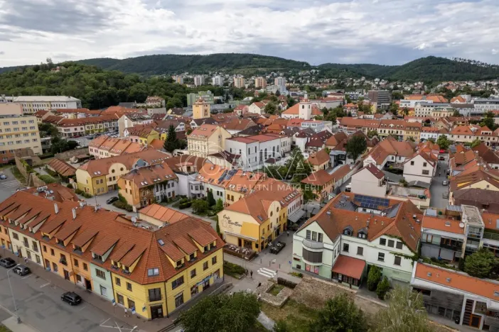 Pronájem obchodního prostoru, Beroun - Beroun-Centrum, Havlíčkova, 28 m2