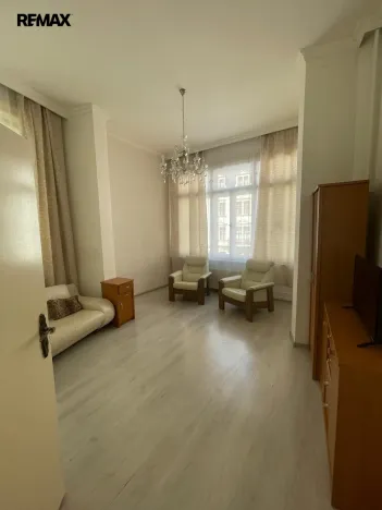 Pronájem bytu 2+1, Karlovy Vary, Tržiště, 59 m2