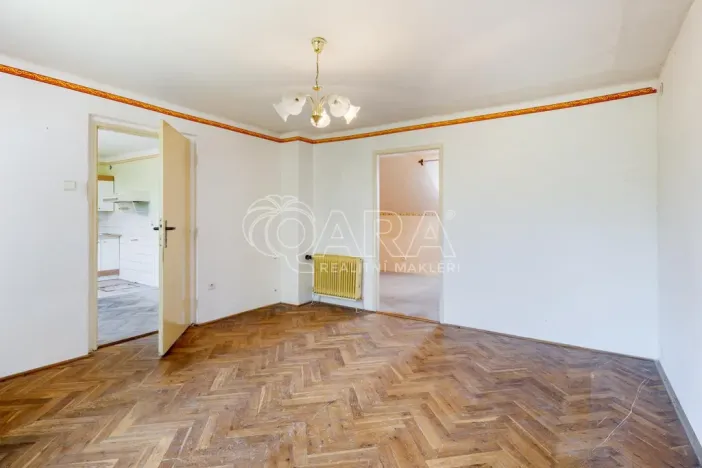 Prodej rodinného domu, Kostelec nad Černými lesy - Kostelec nad Černými Lesy, Jánské náměstí, 170 m2