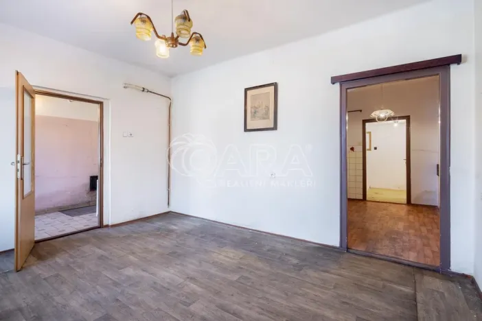 Prodej rodinného domu, Kostelec nad Černými lesy - Kostelec nad Černými Lesy, Jánské náměstí, 170 m2