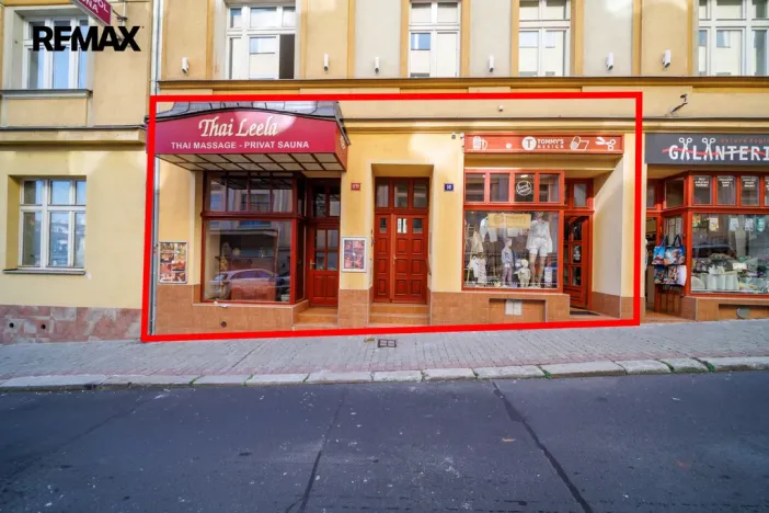 Prodej obchodního prostoru, Karlovy Vary, Jugoslávská, 410 m2