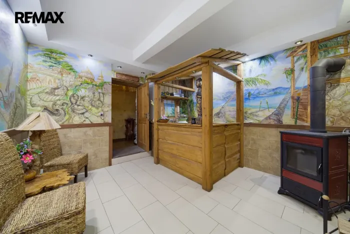 Prodej obchodního prostoru, Karlovy Vary, Jugoslávská, 410 m2