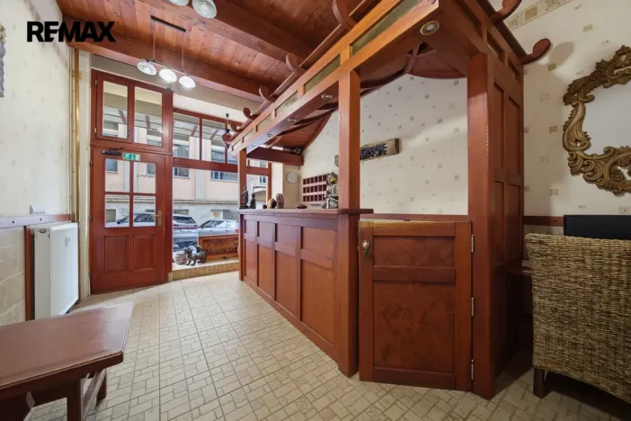 Prodej obchodního prostoru, Karlovy Vary, Jugoslávská, 410 m2