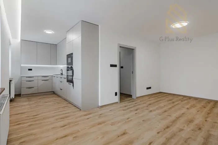 Pronájem bytu 2+kk, Louny, Na Valích, 65 m2