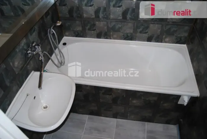 Pronájem bytu 1+1, Kralupy nad Vltavou - Lobeček, Předmostí, 34 m2