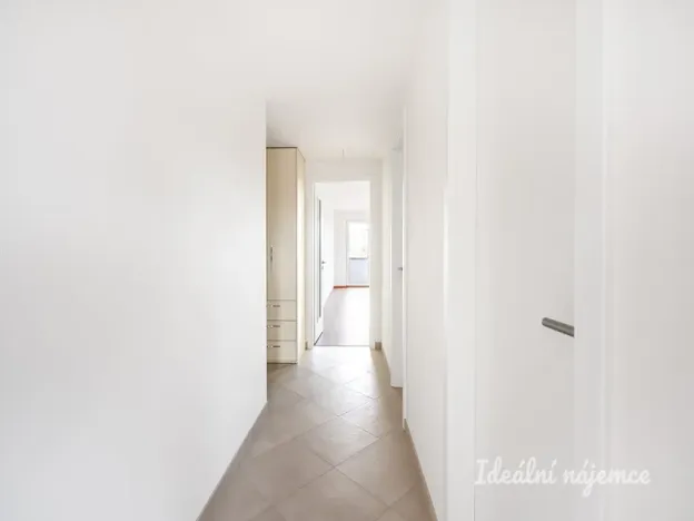 Pronájem bytu 2+kk, Praha - Střížkov, Bešťákova, 65 m2