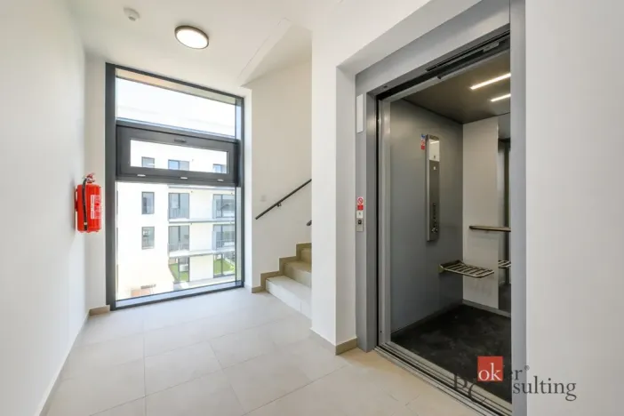 Pronájem bytu 1+kk, Plzeň - Jižní Předměstí, Železná, 31 m2
