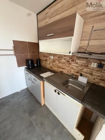 Prodej bytu 1+kk, Most, Česká, 33 m2