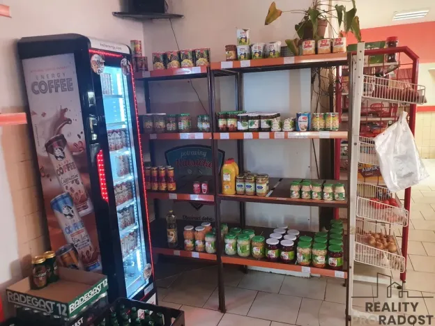 Pronájem skladu, Návsí, 168 m2