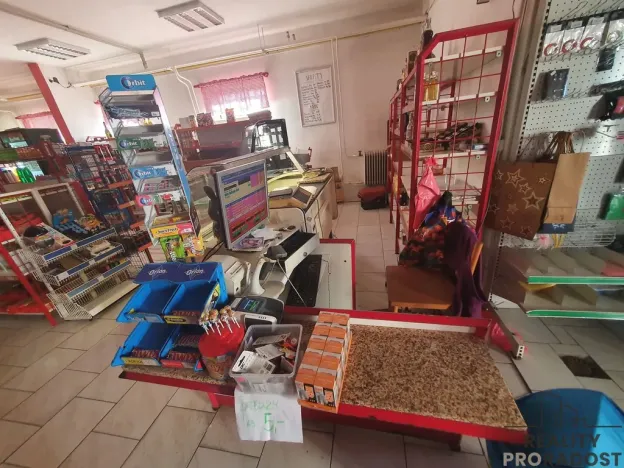 Pronájem skladu, Návsí, 168 m2