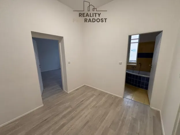 Pronájem bytu 2+kk, Ostrava, Erbenova, 63 m2