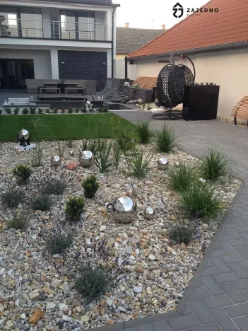 Pronájem ubytování, Hevlín, 517 m2