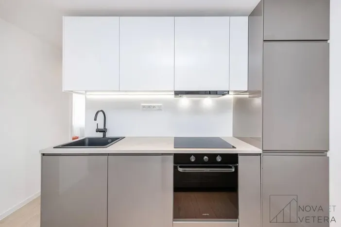Prodej bytu 3+kk, Praha - Záběhlice, Trenčínská, 55 m2