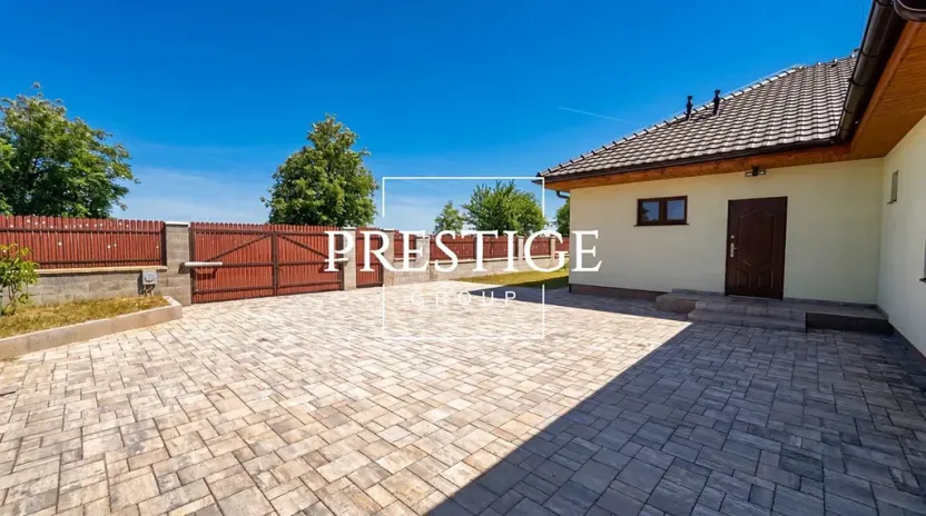 Pronájem rodinného domu, Horoměřice, Švejkova, 180 m2