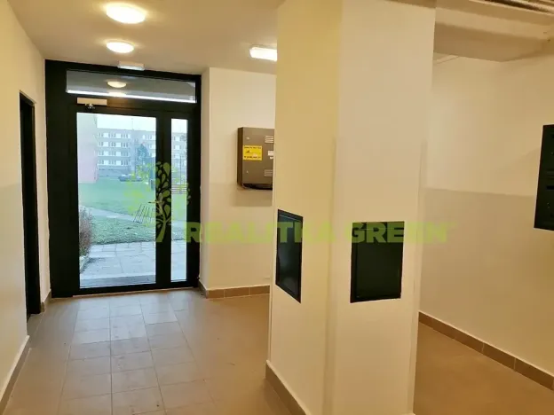 Prodej bytu 2+1, Veselí nad Lužnicí, Ak. Bydžovského, 60 m2