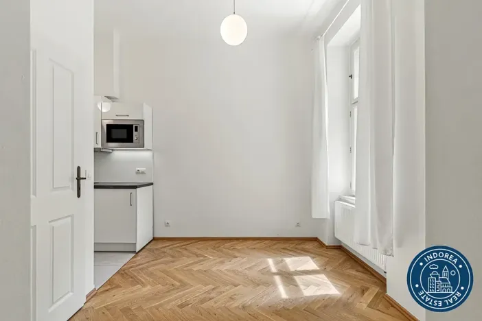 Pronájem bytu 2+kk, Praha - Vinohrady, Máchova, 32 m2