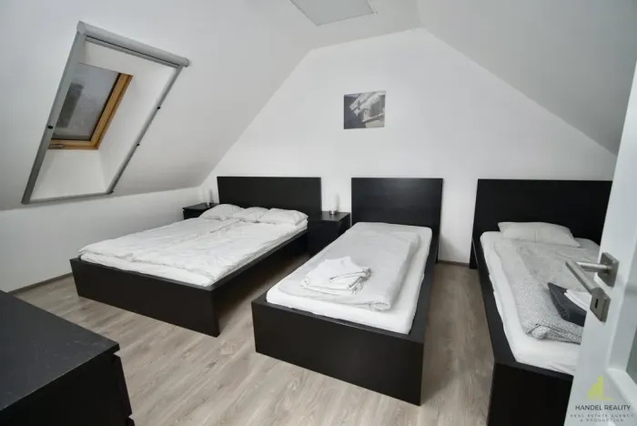 Prodej apartmánu, Hlohovec, K zámečku, 72 m2