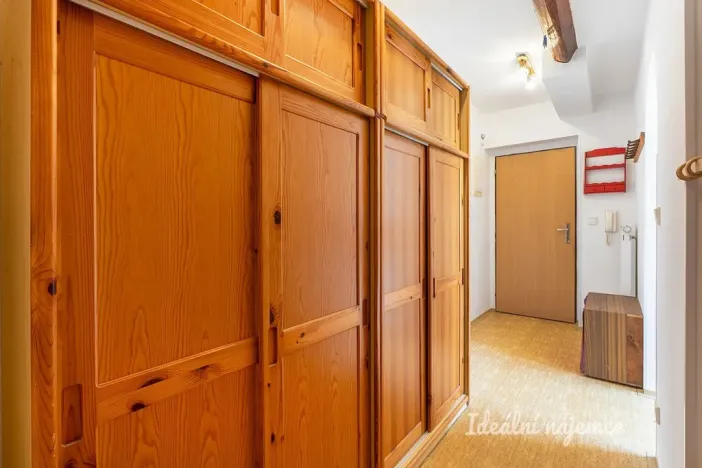 Pronájem bytu 1+1, Úvaly, Kollárova, 43 m2