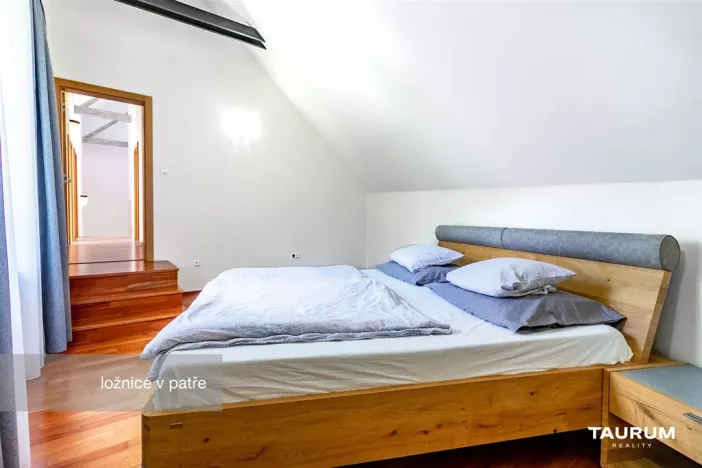 Prodej rodinného domu, Řevnice, Broncova, 408 m2