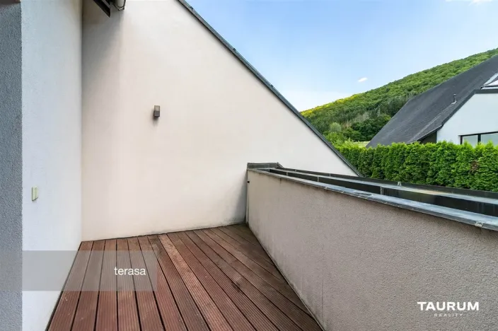 Prodej rodinného domu, Řevnice, Broncova, 408 m2