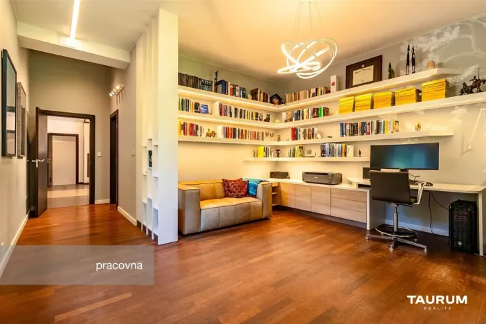 Prodej rodinného domu, Řevnice, Broncova, 408 m2