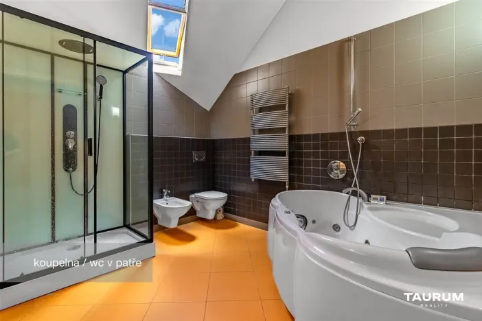 Prodej rodinného domu, Řevnice, Broncova, 408 m2