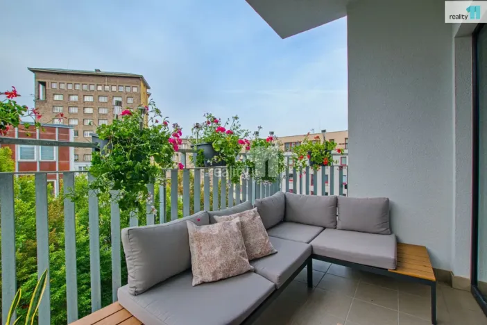 Pronájem bytu 3+kk, Liberec - Liberec II-Nové Město, Papírová, 94 m2