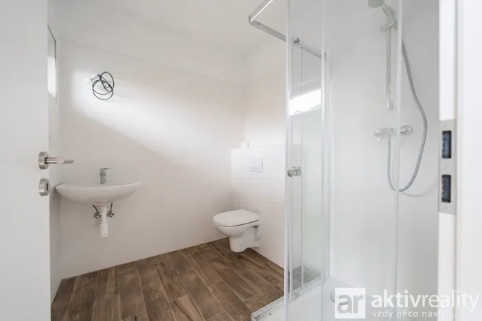 Prodej rodinného domu, Jevany, Na Dubince, 248 m2