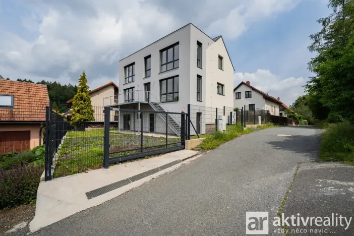 Prodej rodinného domu, Jevany, Na Dubince, 248 m2