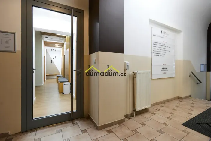 Pronájem ordinace, Praha, Jankovcova, 99 m2