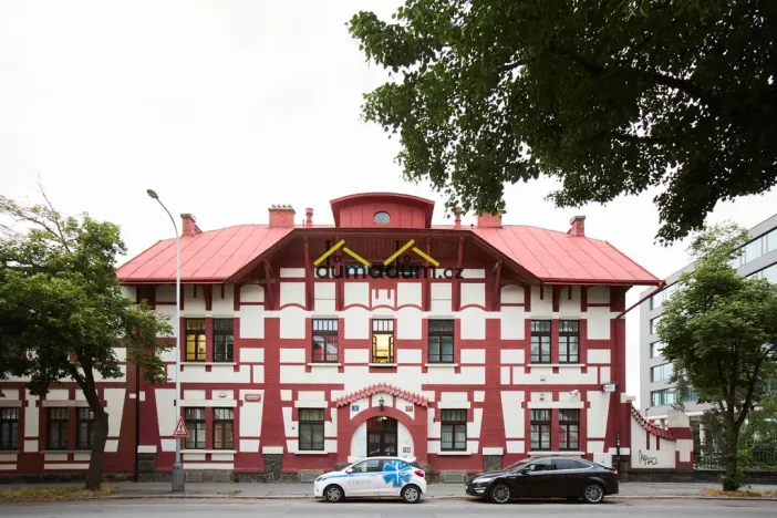 Pronájem ordinace, Praha, Jankovcova, 99 m2