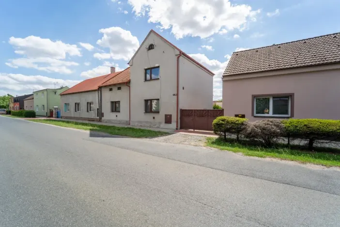 Prodej rodinného domu, Velim, Novoveská, 152 m2