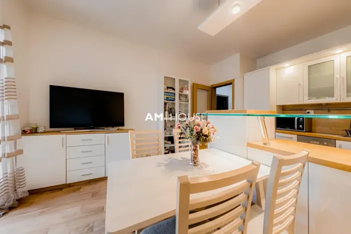 Pronájem bytu 2+kk, Praha - Letňany, Rýmařovská, 48 m2