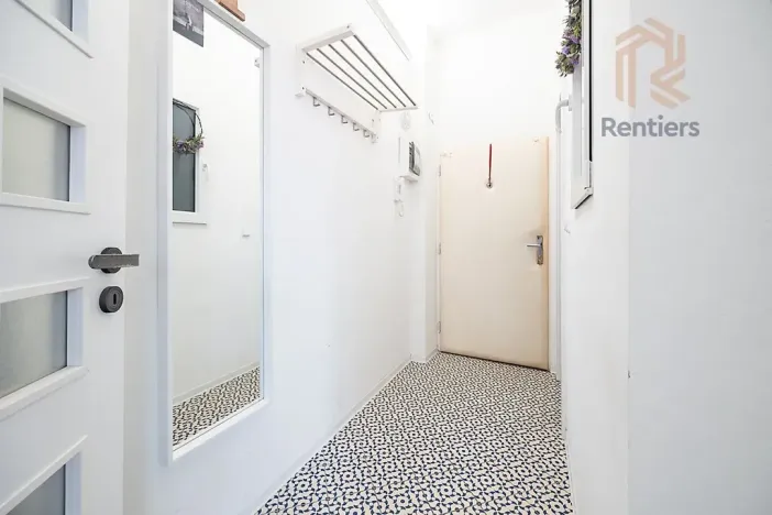 Pronájem bytu 1+kk, Praha - Nusle, V Horkách, 32 m2