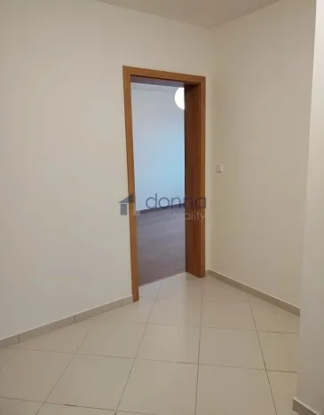 Pronájem bytu 2+kk, Praha, Pod Harfou, 58 m2