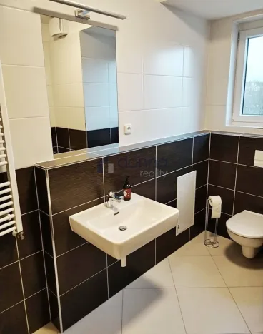 Pronájem bytu 2+kk, Praha, Pod Harfou, 58 m2