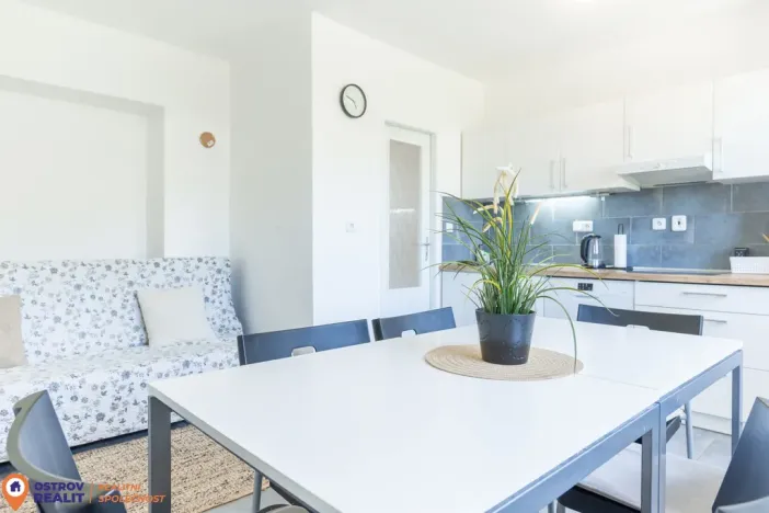 Prodej apartmánu, Staré Město - Stříbrnice, 60 m2