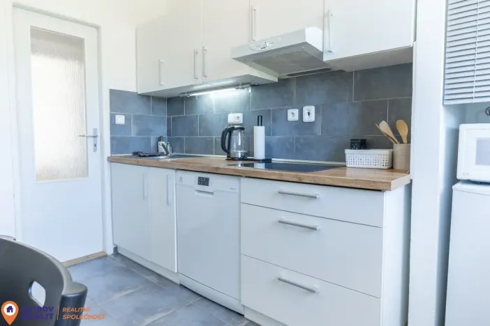 Prodej apartmánu, Staré Město - Stříbrnice, 60 m2