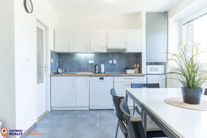 Prodej apartmánu, Staré Město - Stříbrnice, 60 m2